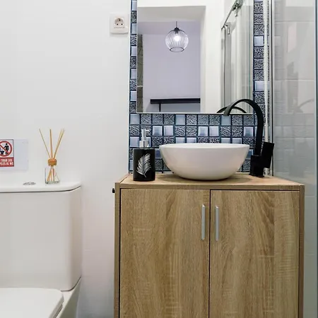 Cruz Ensuite בית הארחה 3*